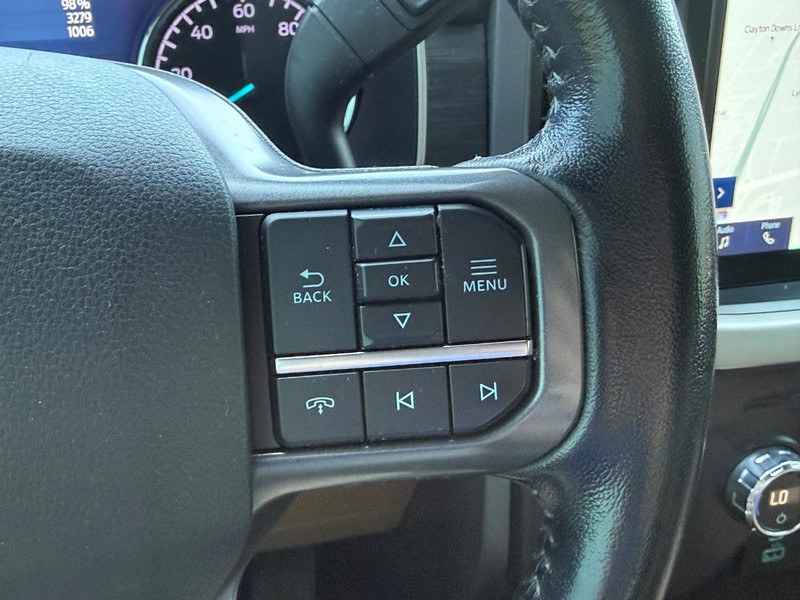 Ford F-150 Vehicle Full-screen Gallery Image 21