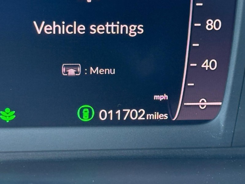 Honda Accord Sedan Vehicle Full-screen Gallery Image 20