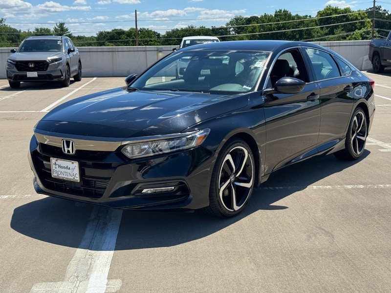Honda Accord Sedan Vehicle Full-screen Gallery Image 09