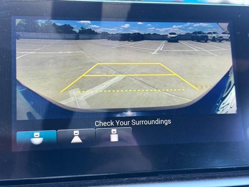 Honda Accord Sedan Vehicle Full-screen Gallery Image 22