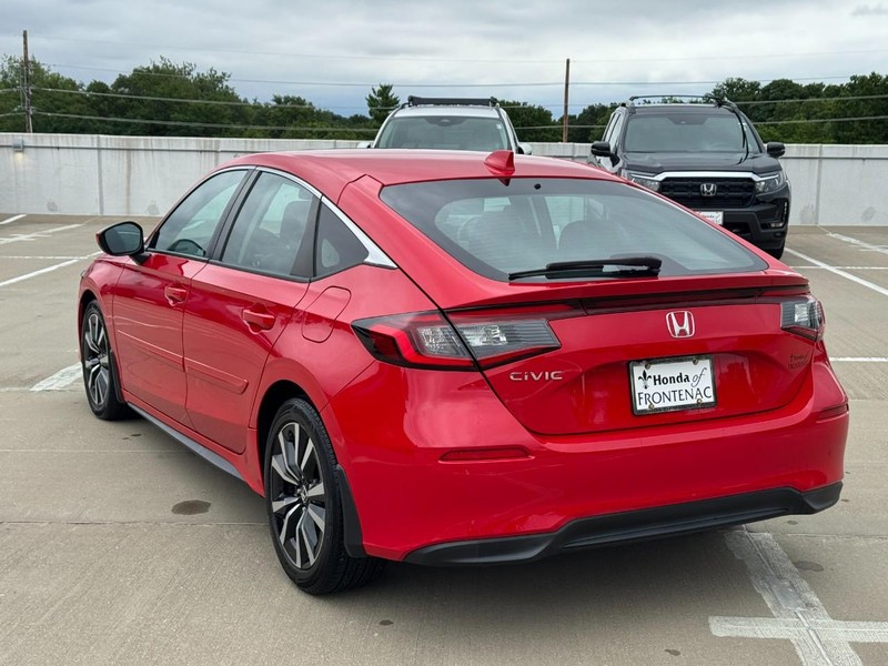 Honda Civic Hatchback Vehicle Full-screen Gallery Image 06