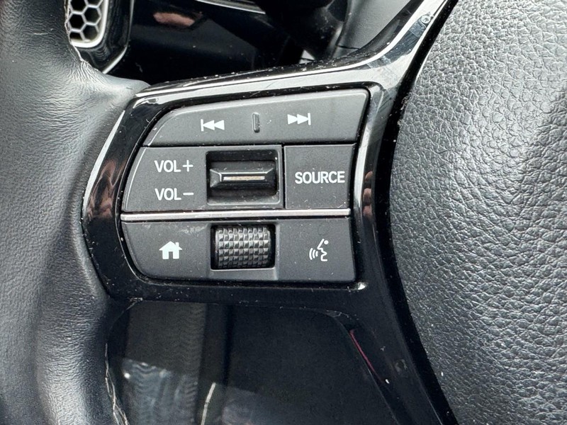 Honda Civic Hatchback Vehicle Full-screen Gallery Image 17
