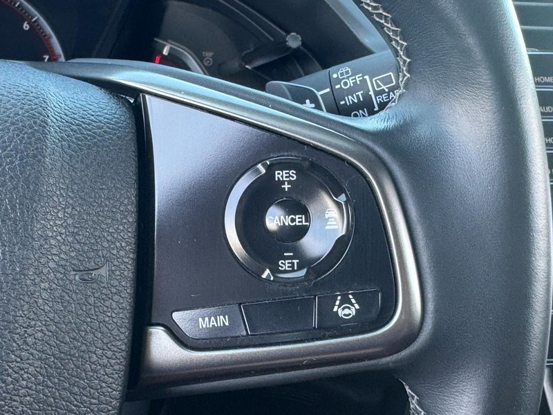 Honda Civic Hatchback Vehicle Full-screen Gallery Image 19