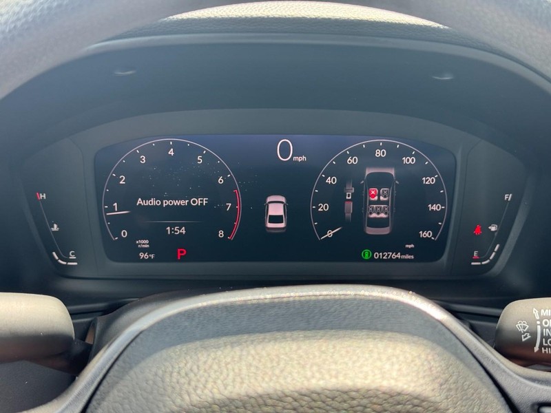 Honda Accord Sedan Vehicle Full-screen Gallery Image 18
