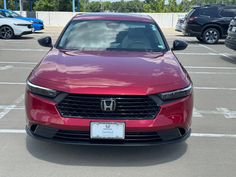Honda Accord Sedan Vehicle Full-screen Gallery Image 09