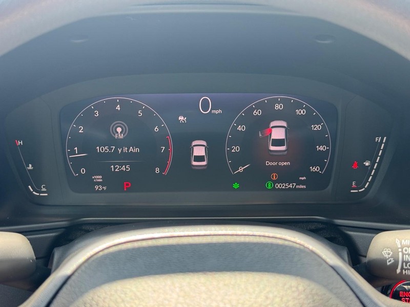Honda Accord Sedan Vehicle Full-screen Gallery Image 19