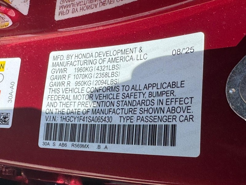 Honda Accord Sedan Vehicle Full-screen Gallery Image 23