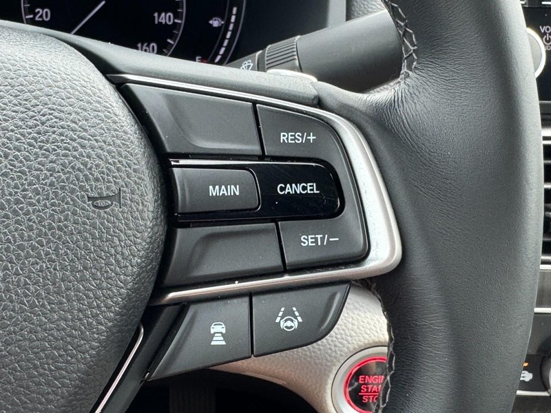 Honda Accord Sedan Vehicle Full-screen Gallery Image 20