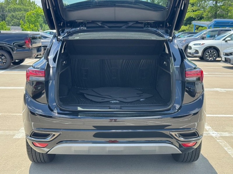 Buick Envision Vehicle Full-screen Gallery Image 05
