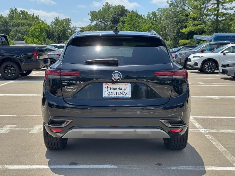 Buick Envision Vehicle Full-screen Gallery Image 06