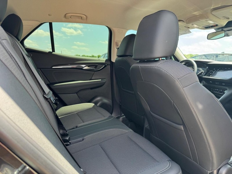 Buick Envision Vehicle Full-screen Gallery Image 11