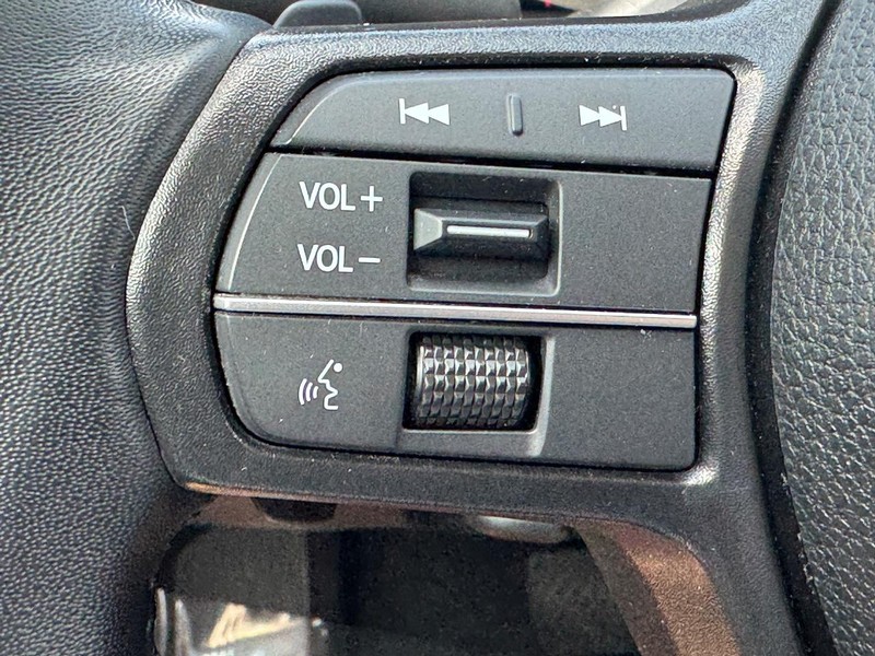 Honda Accord Hybrid Vehicle Full-screen Gallery Image 18