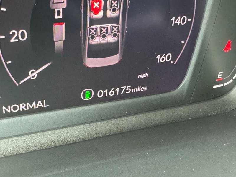 Honda Accord Hybrid Vehicle Full-screen Gallery Image 21