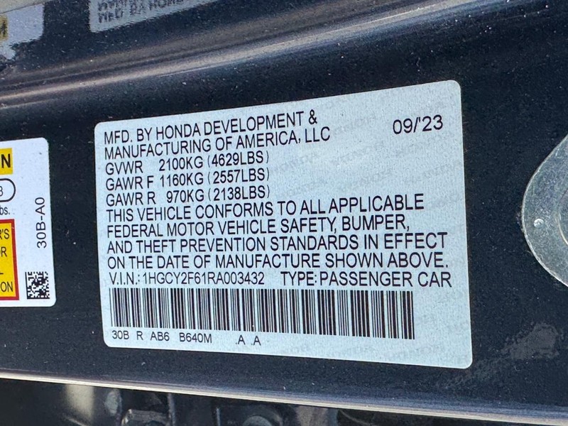 Honda Accord Hybrid Vehicle Full-screen Gallery Image 24