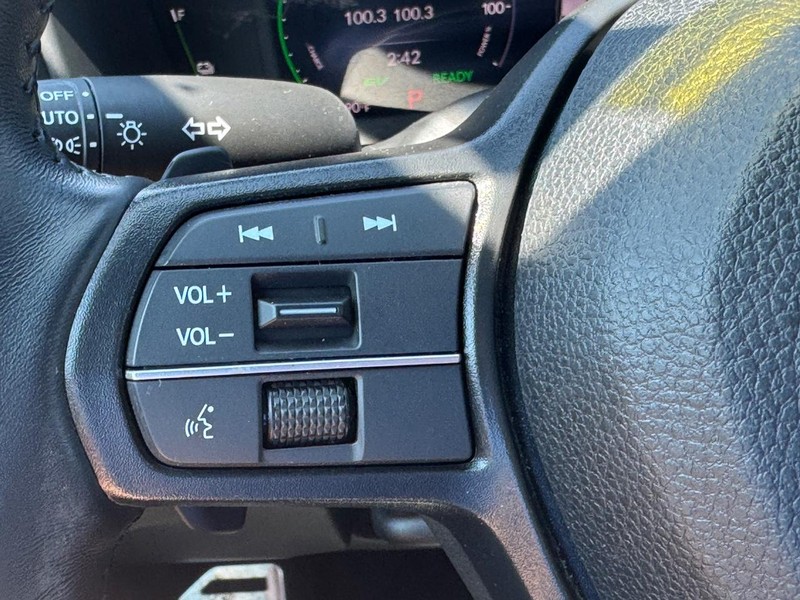 Honda Accord Hybrid Vehicle Full-screen Gallery Image 18