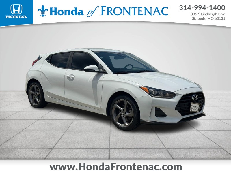 Hyundai Veloster Vehicle Full-screen Gallery Image 01