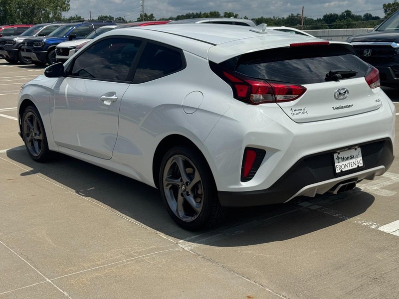 Hyundai Veloster Vehicle Full-screen Gallery Image 06