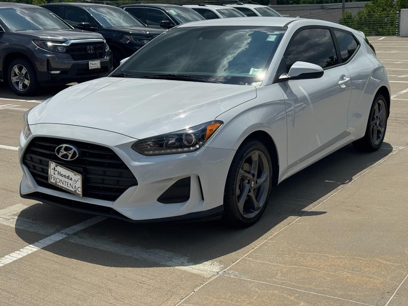 Hyundai Veloster Vehicle Full-screen Gallery Image 08