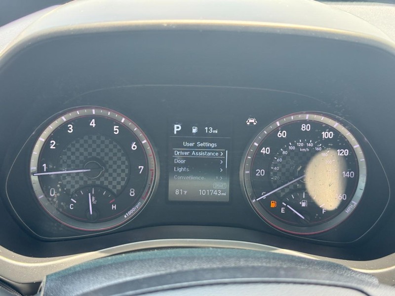 Hyundai Veloster Vehicle Full-screen Gallery Image 19