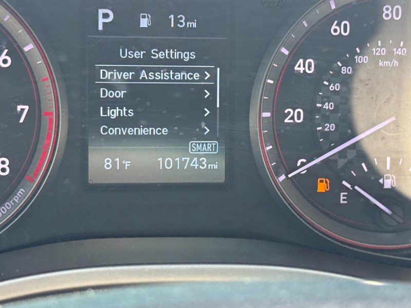 Hyundai Veloster Vehicle Full-screen Gallery Image 20