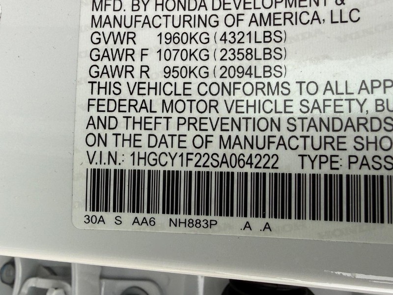 Honda Accord Sedan Vehicle Full-screen Gallery Image 23