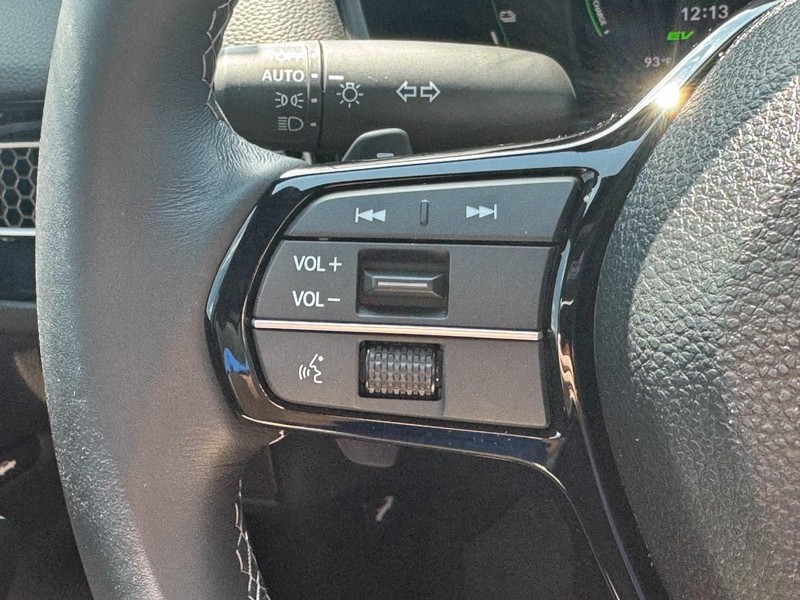 Honda Civic Sedan Hybrid Vehicle Full-screen Gallery Image 20