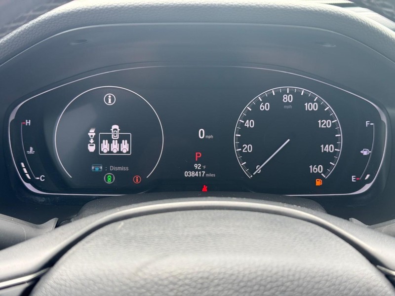 Honda Accord Sedan Vehicle Full-screen Gallery Image 23