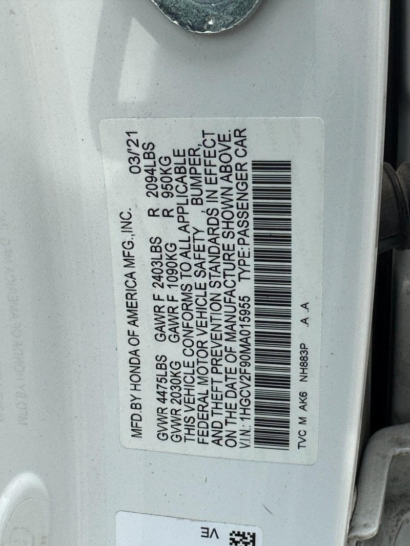 Honda Accord Sedan Vehicle Full-screen Gallery Image 27