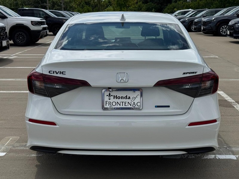 Honda Civic Sedan Hybrid Vehicle Full-screen Gallery Image 04