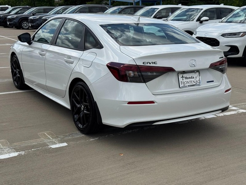 Honda Civic Sedan Hybrid Vehicle Full-screen Gallery Image 07