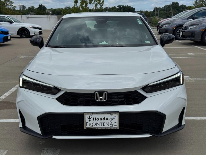 Honda Civic Sedan Hybrid Vehicle Full-screen Gallery Image 10
