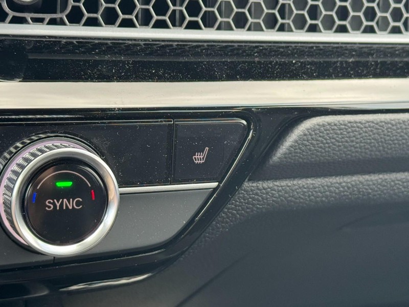 Honda Civic Sedan Hybrid Vehicle Full-screen Gallery Image 24
