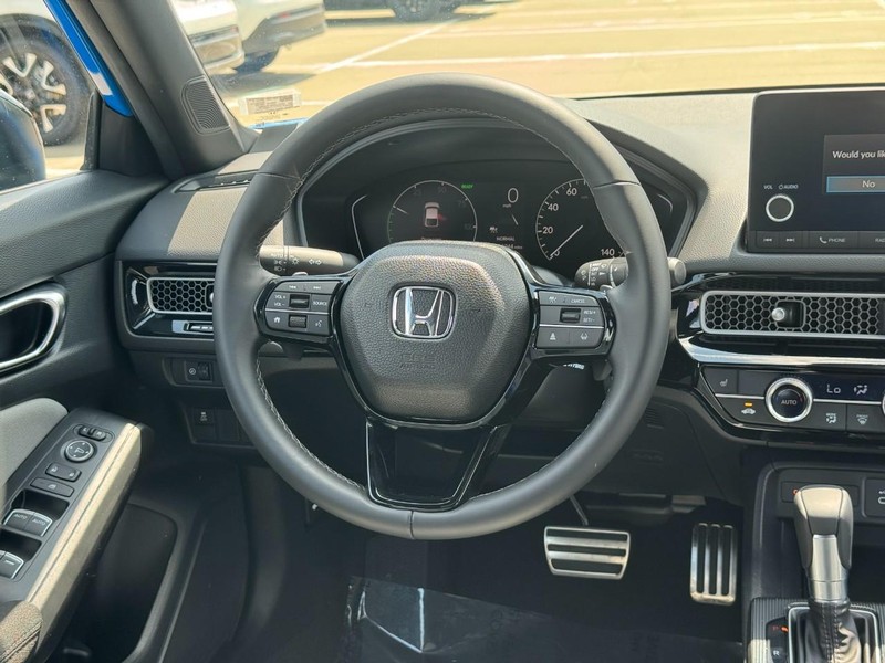 Honda Civic Hatchback Hybrid Vehicle Full-screen Gallery Image 13