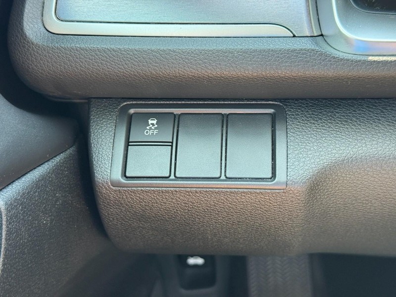 Honda Civic Sedan Vehicle Full-screen Gallery Image 17