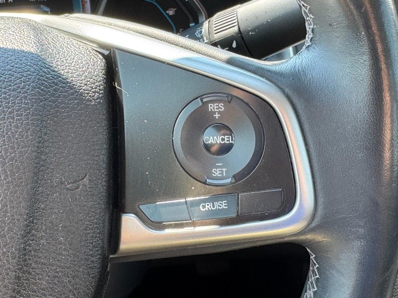 Honda Civic Sedan Vehicle Full-screen Gallery Image 19