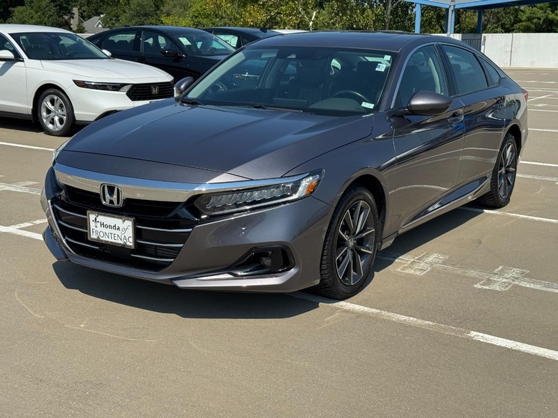 Honda Accord Sedan Vehicle Full-screen Gallery Image 08