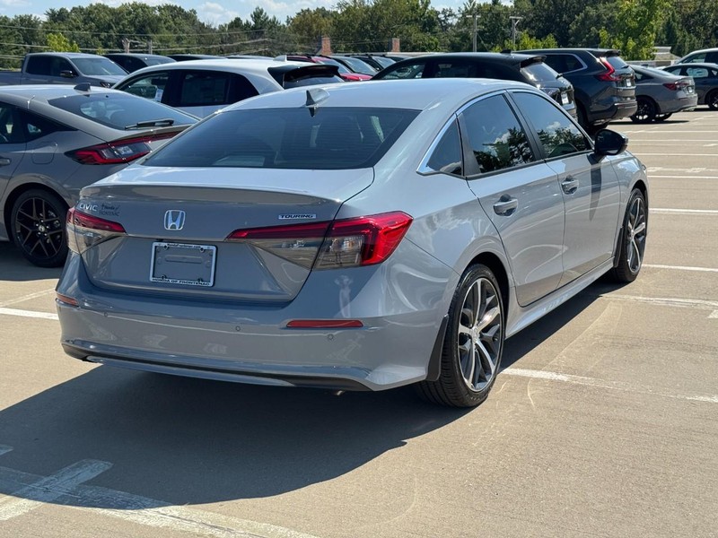 Honda Civic Sedan Vehicle Full-screen Gallery Image 03
