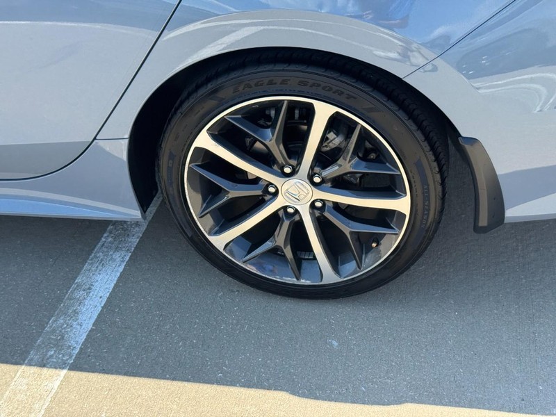 Honda Civic Sedan Vehicle Full-screen Gallery Image 08
