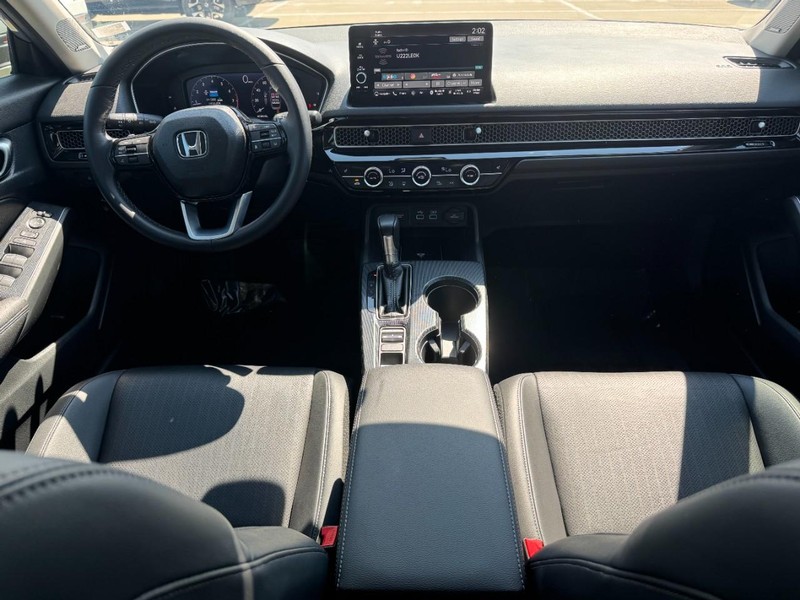 Honda Civic Sedan Vehicle Full-screen Gallery Image 13