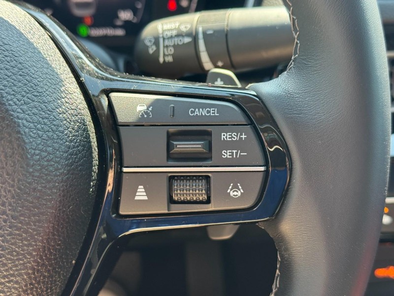 Honda Civic Sedan Vehicle Full-screen Gallery Image 21