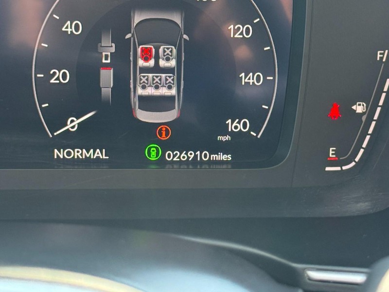Honda Civic Sedan Vehicle Full-screen Gallery Image 23