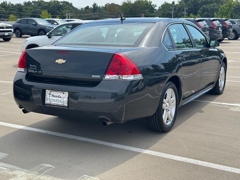 Chevrolet Impala Limited Vehicle Full-screen Gallery Image 03