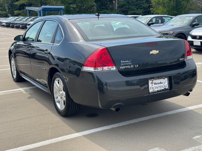 Chevrolet Impala Limited Vehicle Full-screen Gallery Image 07