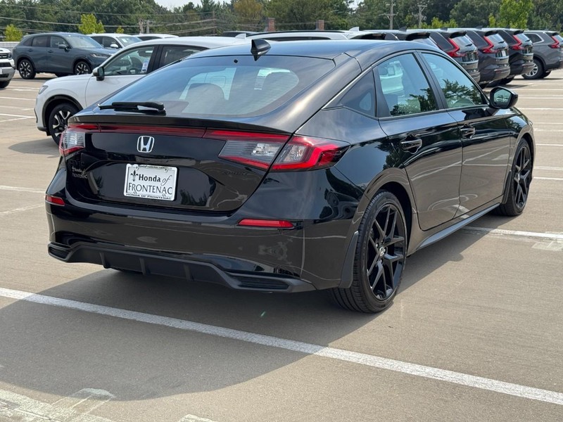 Honda Civic Hatchback Vehicle Full-screen Gallery Image 03