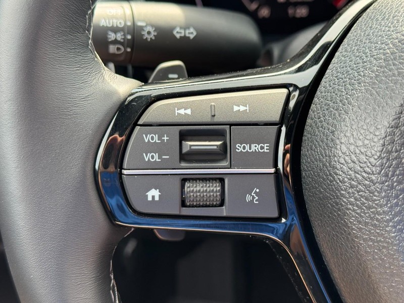 Honda Civic Hatchback Vehicle Full-screen Gallery Image 18