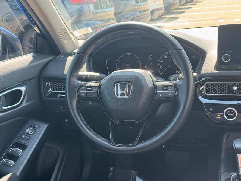 Honda Civic Sedan Vehicle Full-screen Gallery Image 12