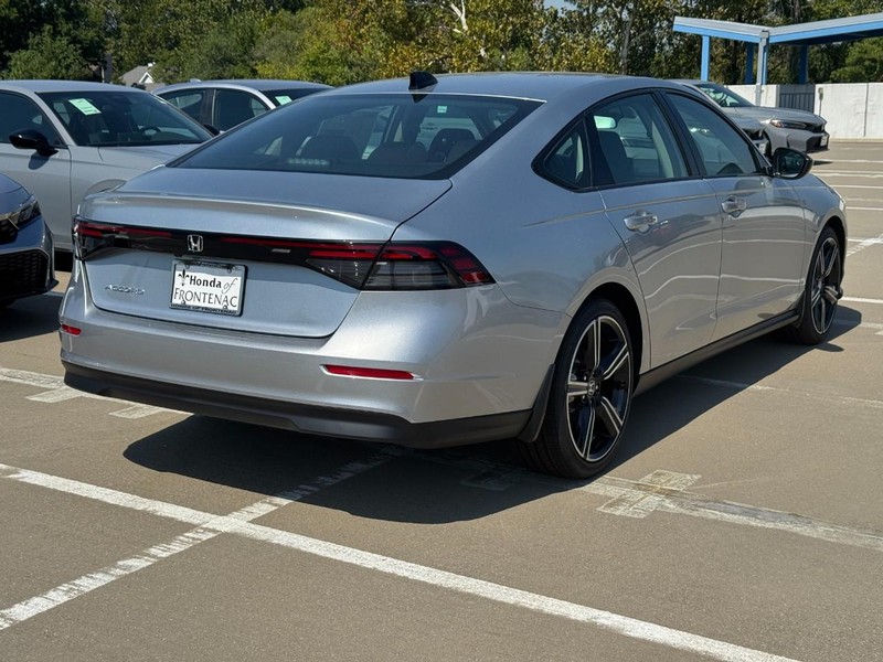 Honda Civic Sedan Vehicle Full-screen Gallery Image 03