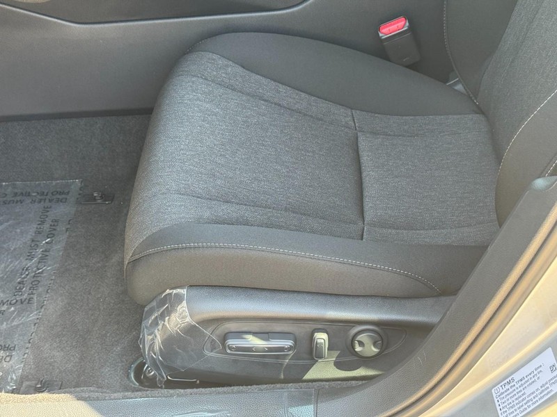 Honda Civic Sedan Vehicle Full-screen Gallery Image 12
