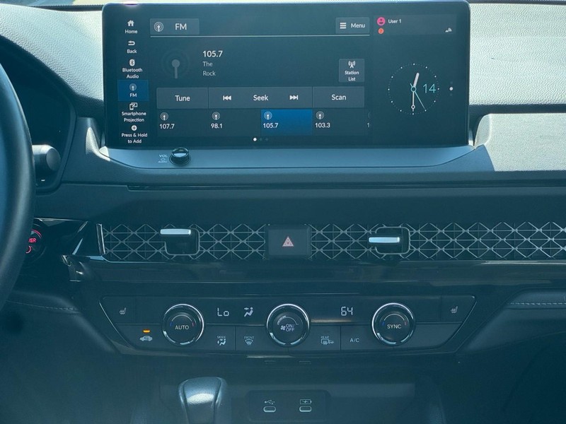 Honda Accord Hybrid Vehicle Full-screen Gallery Image 15