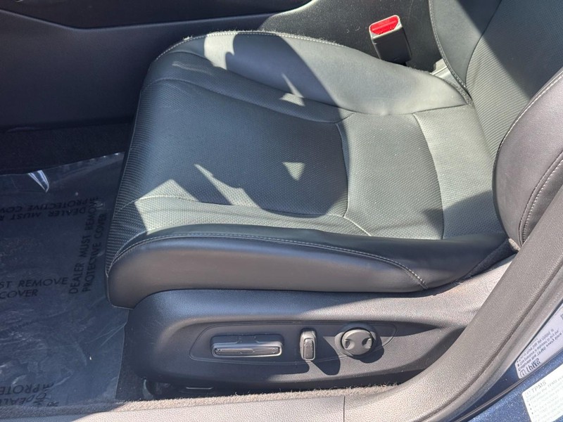 Honda Accord Hybrid Vehicle Full-screen Gallery Image 19